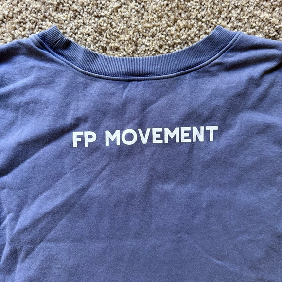 Free People Movement Logo Hot Shot Crossover Set NWT Medium Blue Indigo Sold Out - Picture 8 of 11